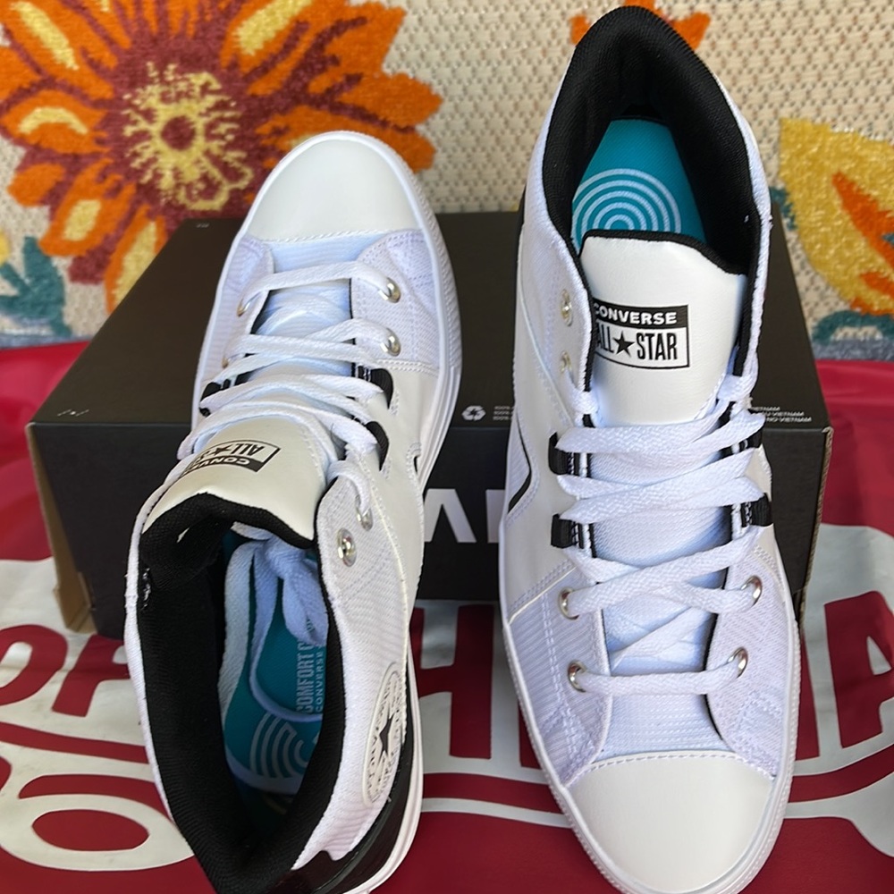 Converse A01168C
CTAS FLUX ULTRA MID WHITE/BLACK/WHITE
Men’s sneakers - Picture 13 of 16